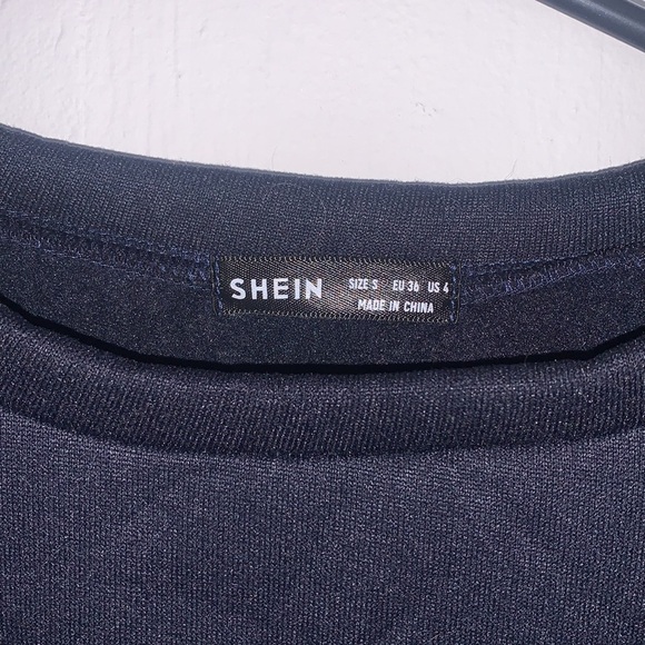 Shein brand Hawaii USA sweater size small - Picture 3 of 4